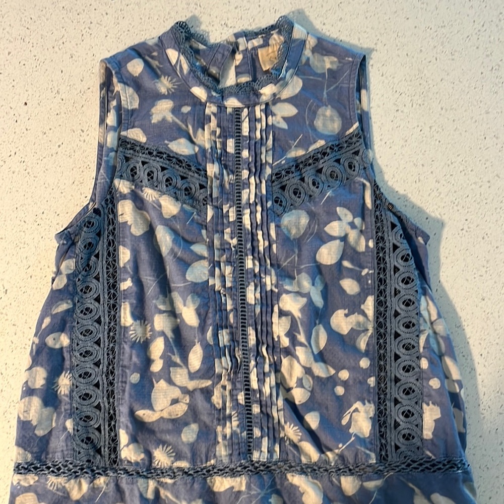 Anthropologie Venessa Virginia Floral Top Size 6